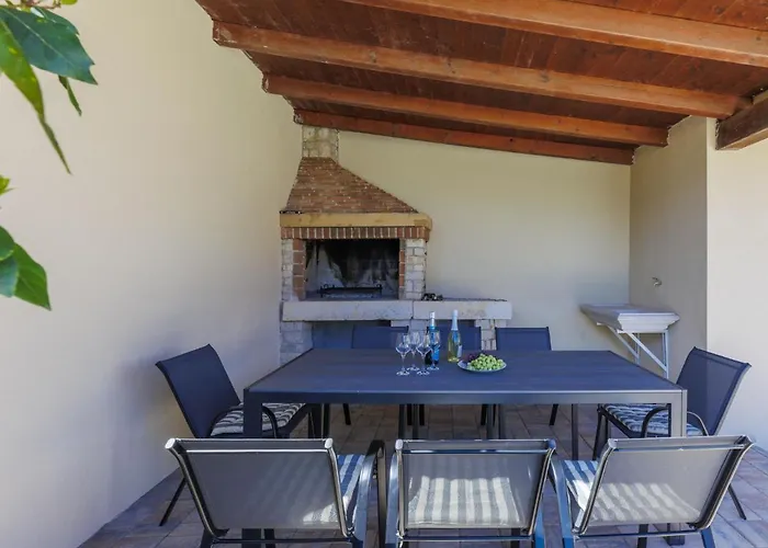 Ferienhaus Danijela By Interhome *