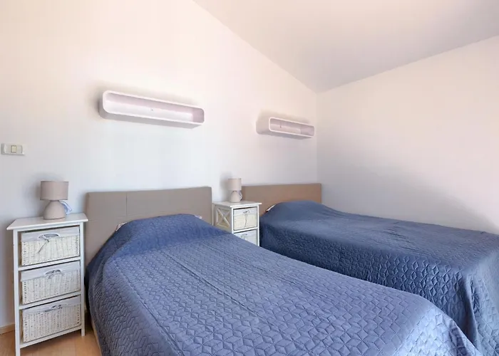 Ferienhaus Danijela By Interhome Ližnjan